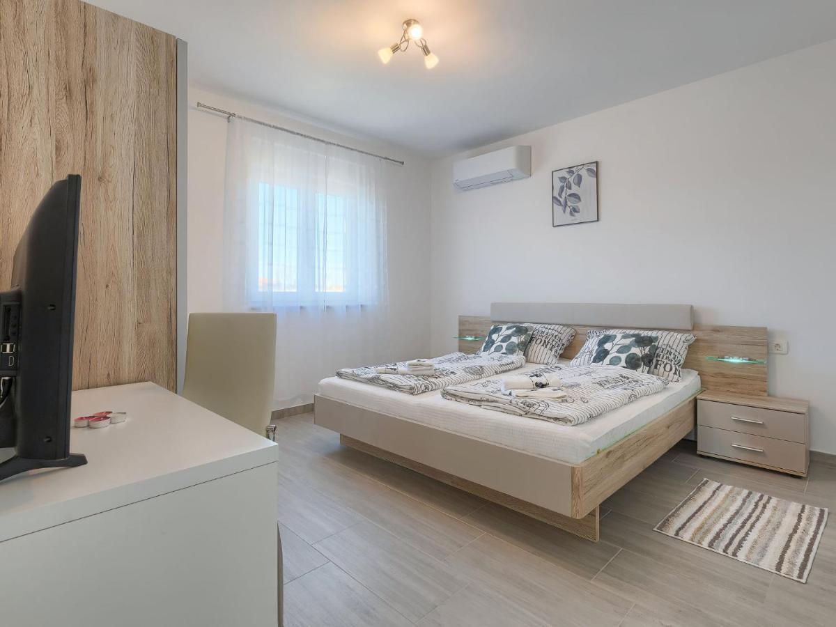 Holiday Home Villa Zirdum By Interhome Nova Vas  ภายนอก รูปภาพ