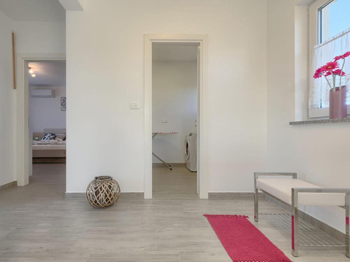 Holiday Home Villa Zirdum By Interhome Nova Vas  ภายนอก รูปภาพ